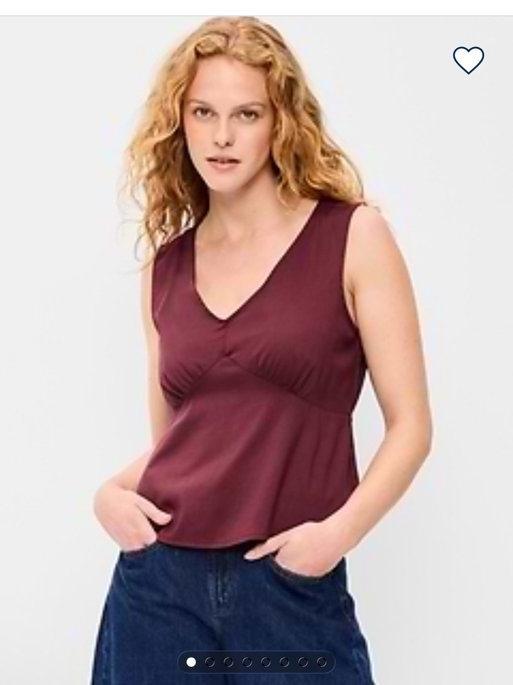 Old Navy Sleeveless V-Neck Tank Top in Burgundy